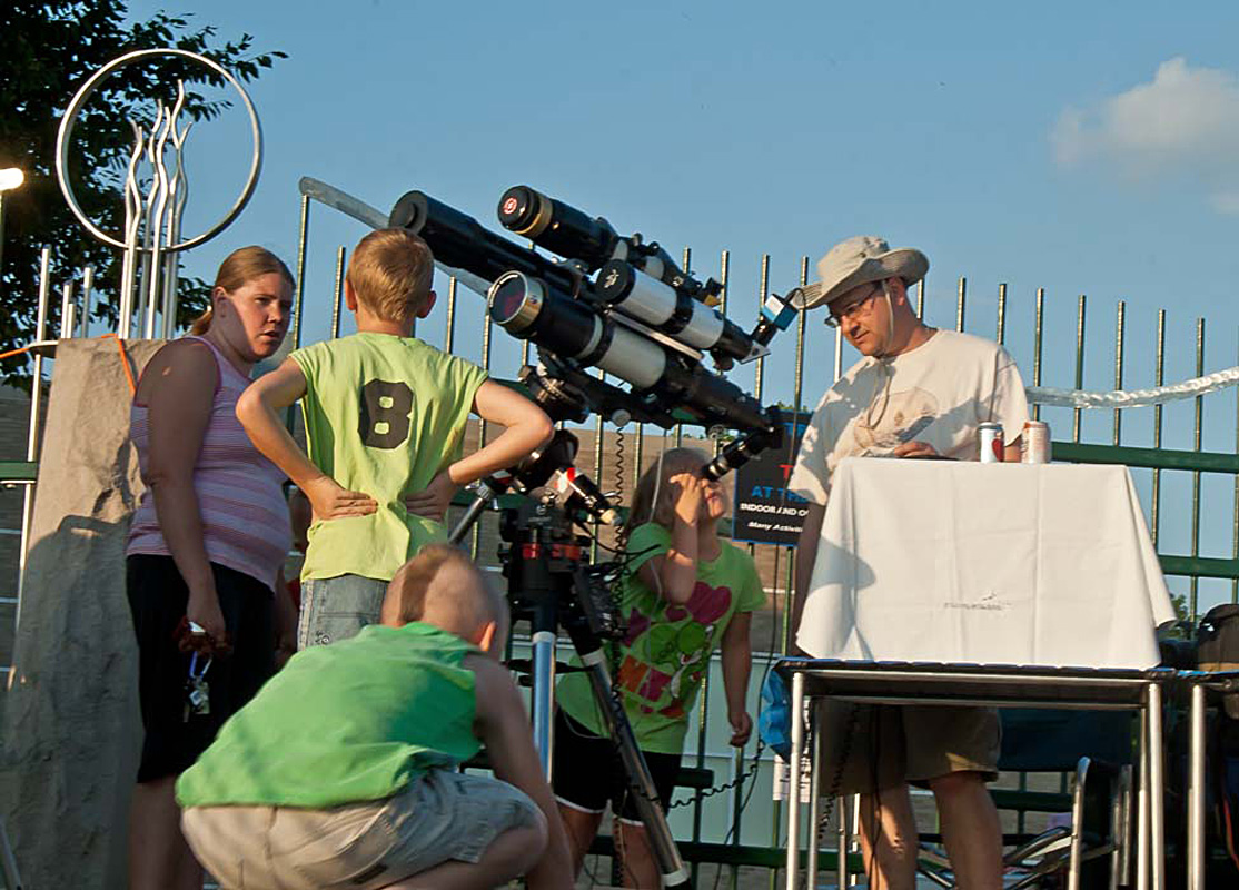 Observing the Venus Transit at the Evansville Museum 06/05/2012